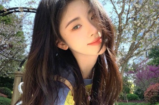 杨天真曝经纪圈潜规则 :“签1000万告诉艺人500万很多艺人知道但是没办法” 杨天真曝经纪圈潜规则 :“签1000万告诉艺人500万很多艺人知道但是没办法”