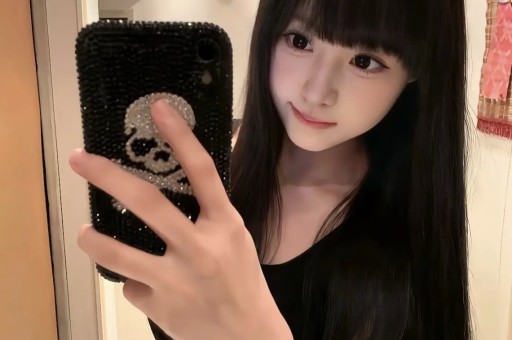2400万粉网红翻车!预言外星人大规模入侵世界杯绑架内马尔 2400万粉网红翻车!预言外星人大规模入侵世界杯绑架内马尔